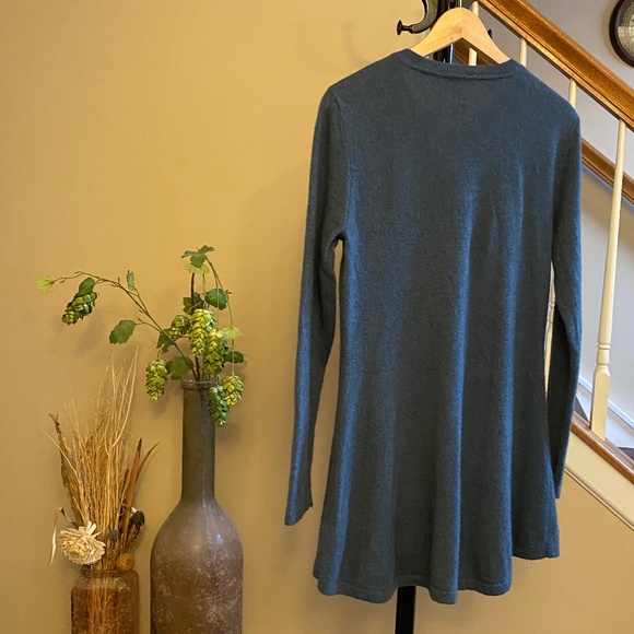 Isaac Mizrahi Live Teal Cashmere Tunic Sweater Size Medium - Picture 3 of 11